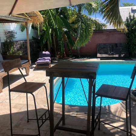 Appartamento studio indépendant dans propriété avec piscine et wifi Saint-Gilles-les Bains Esterno foto